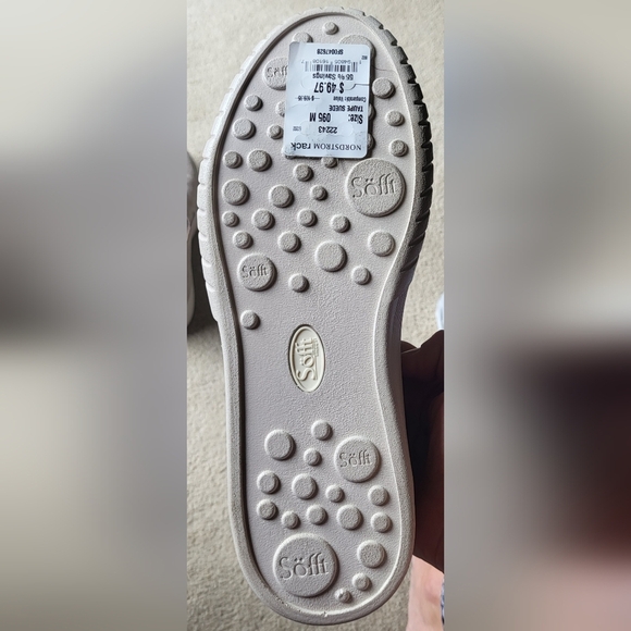 Sofft Women's Potina Slip on Sneaker Size 9.5 Suede Leather Taupe Pre-owned - Picture 5 of 8